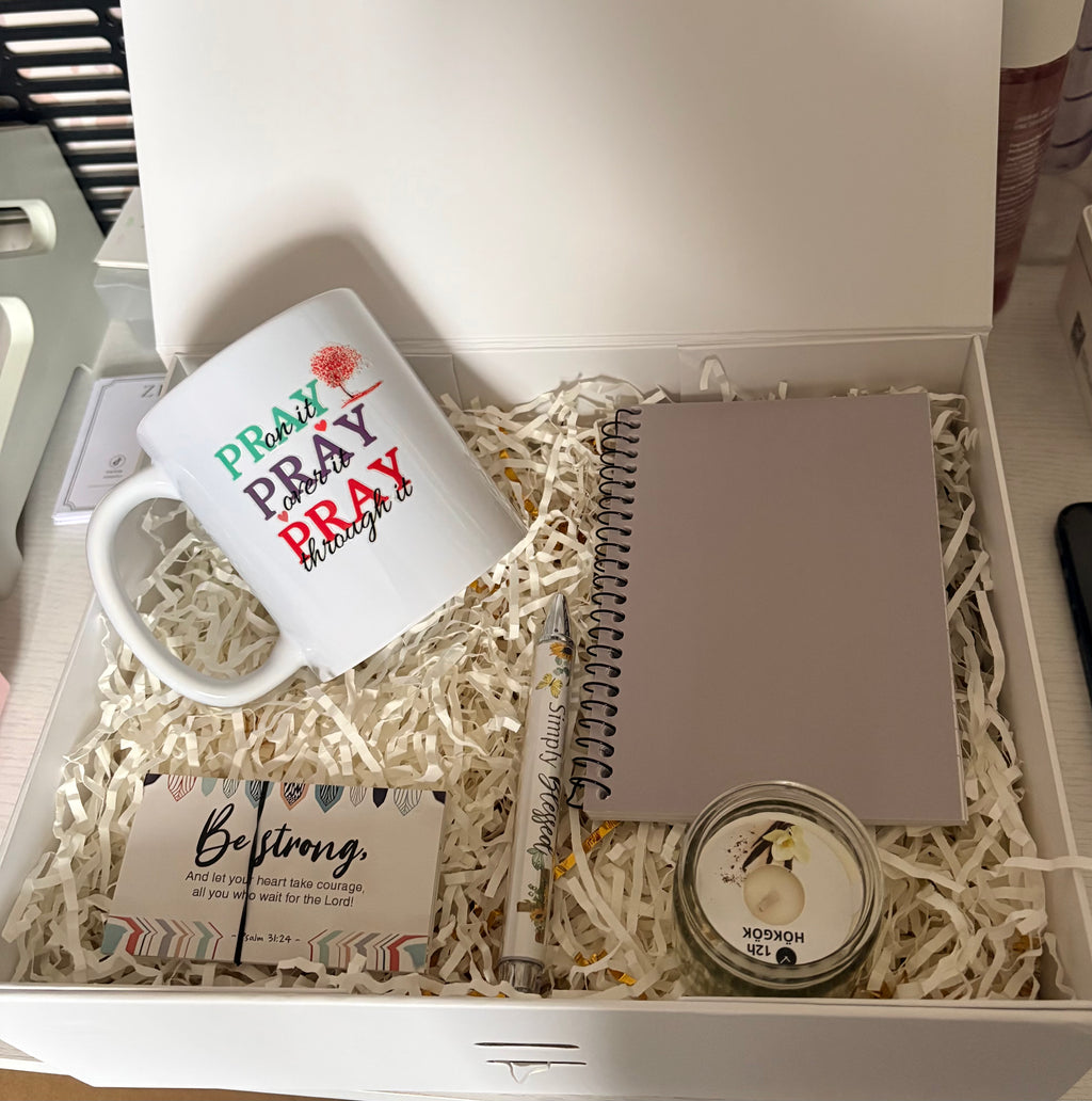 Praying Mama Mug Gift Set