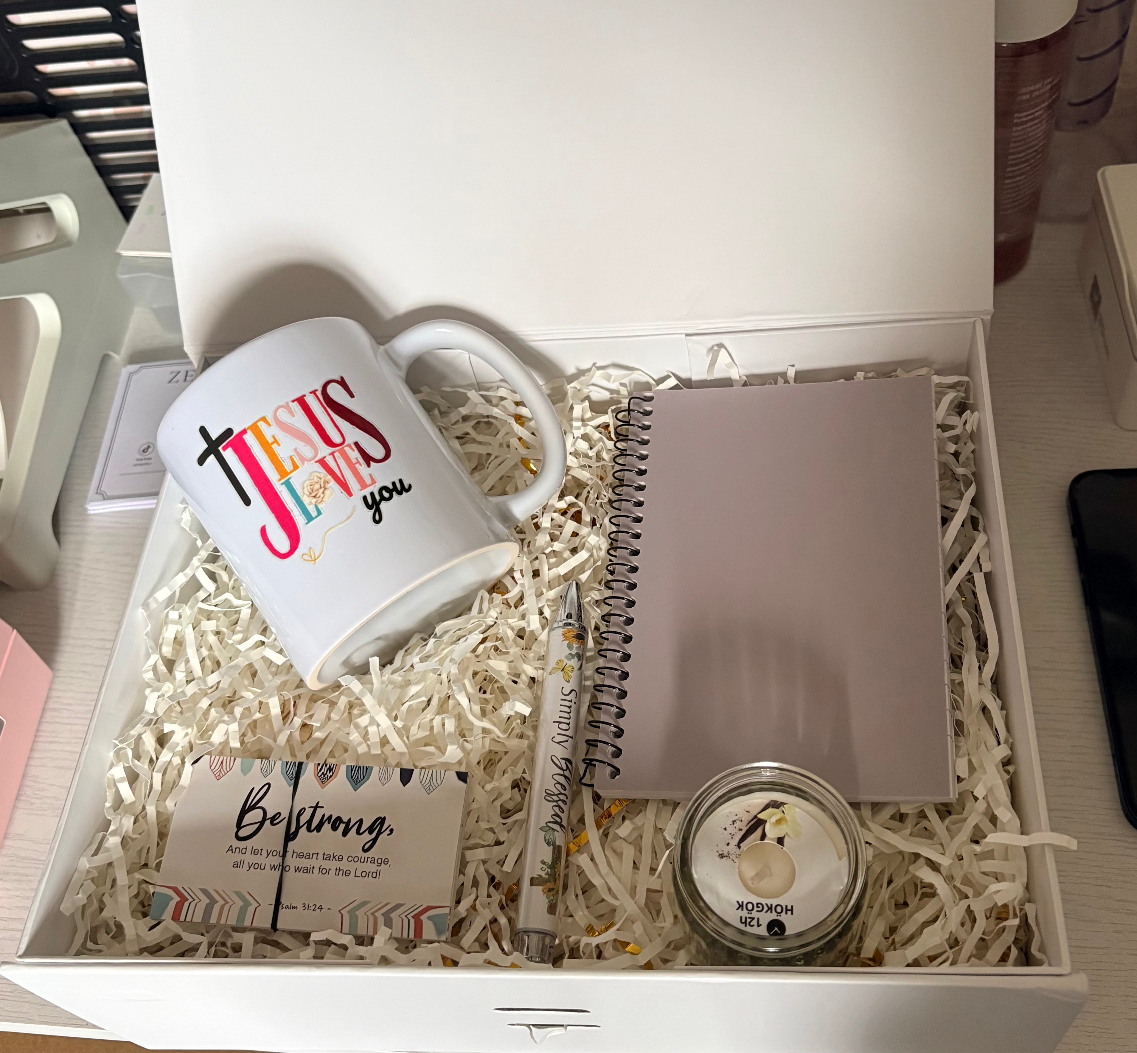 Worthy & Loved Mug Gift Set